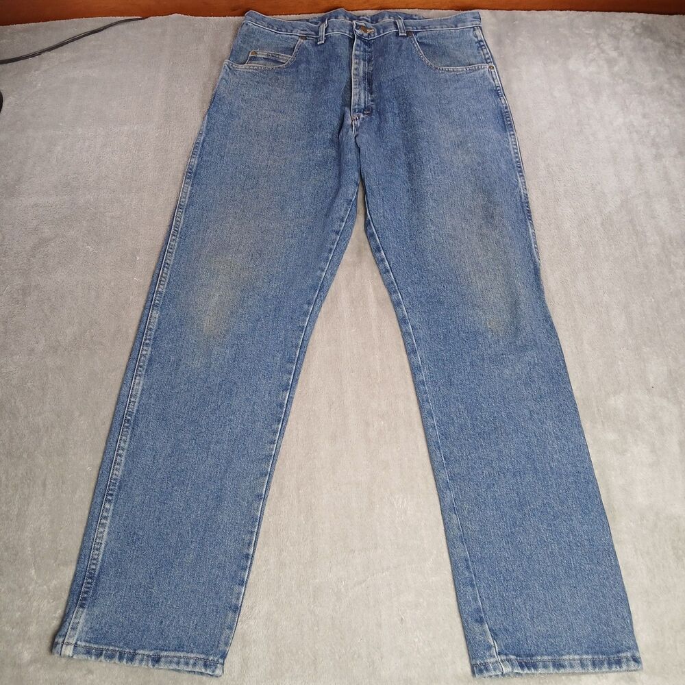 Wrangler Rugged Wear Jeans 38x34 Relaxed Fit Blue Distressed Cowboy Core Work